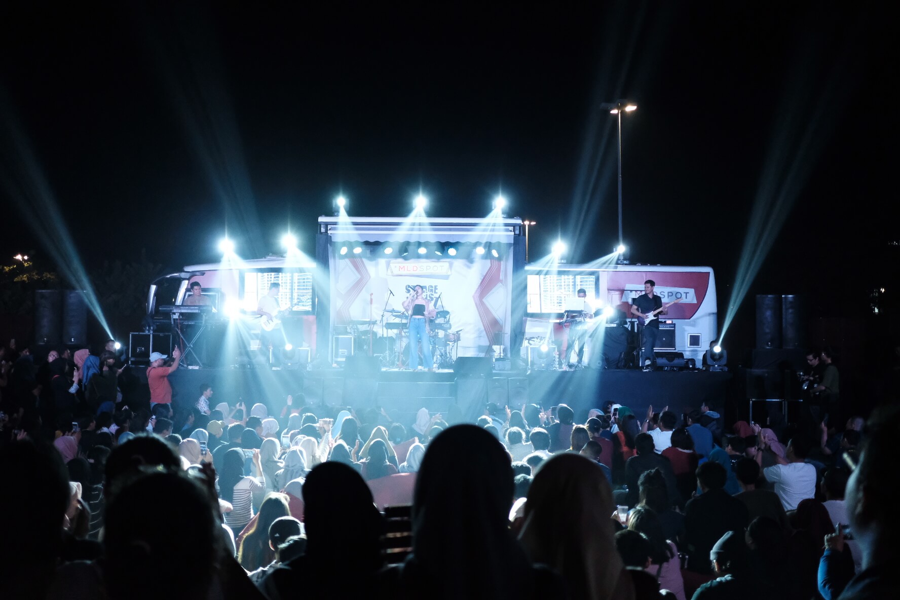 Aksi Spektakuler Isyana Sarasvati di SBJT 2019 - Bekasi